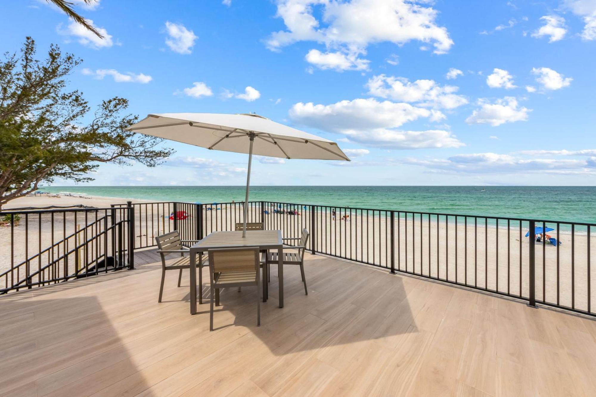 Seabreeze At Anna Maria Island Inn Bradenton Beach Exterior foto